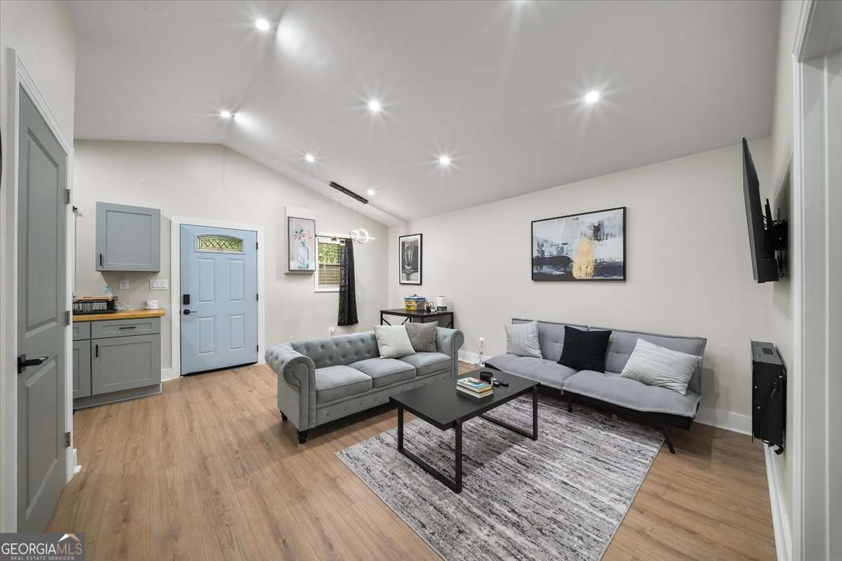 6857 Alexander Parkway