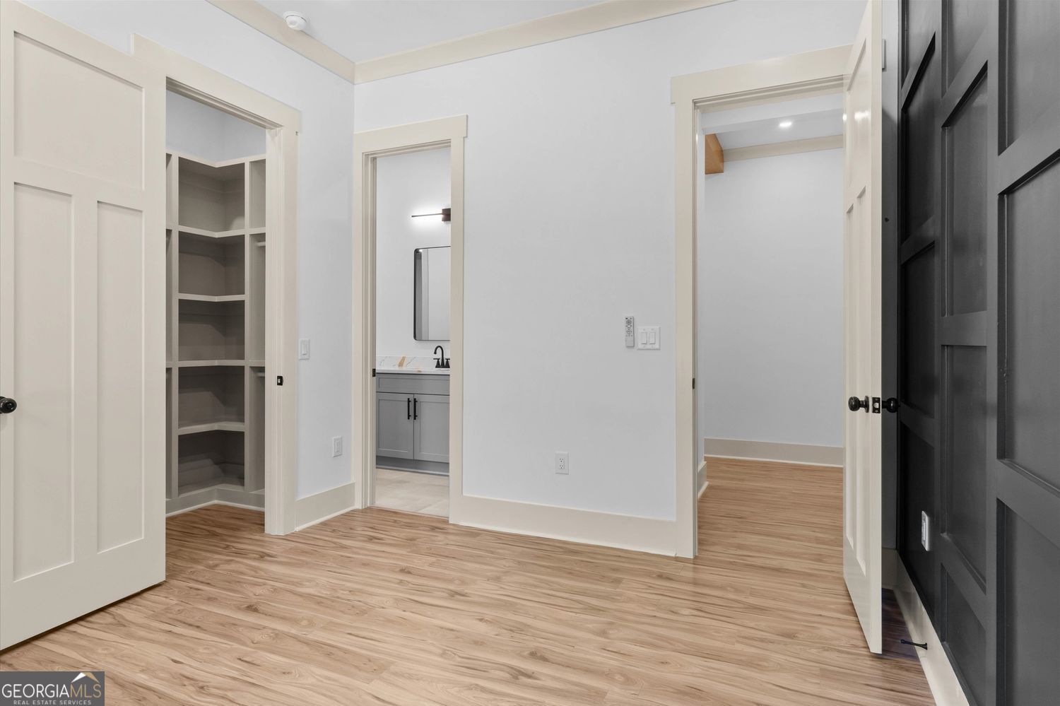 1960 Lost Mountain Road