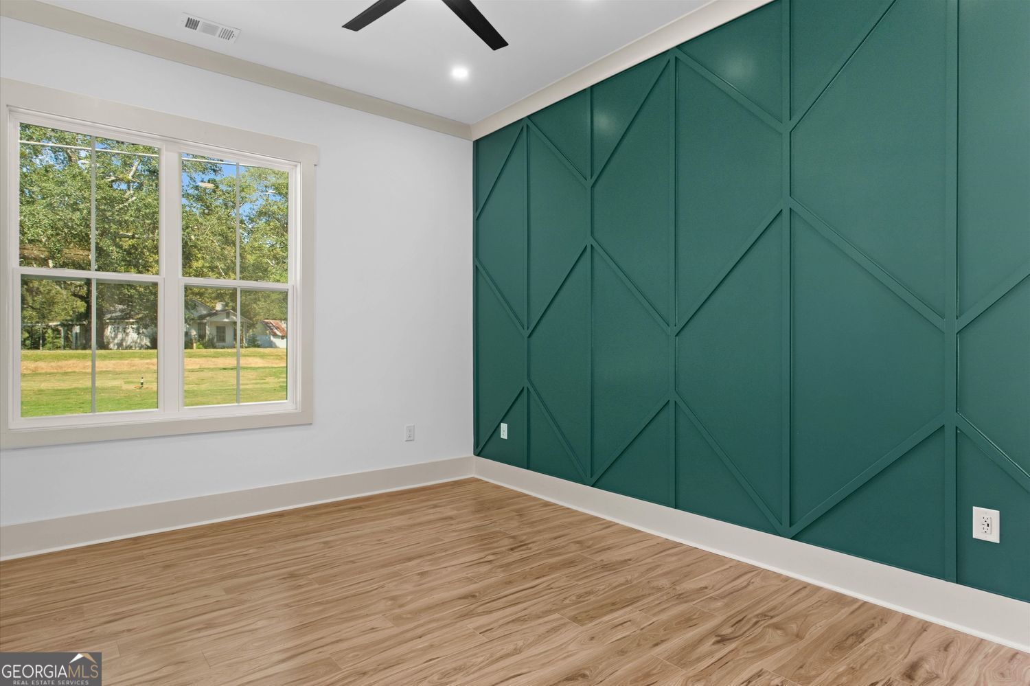 1960 Lost Mountain Road