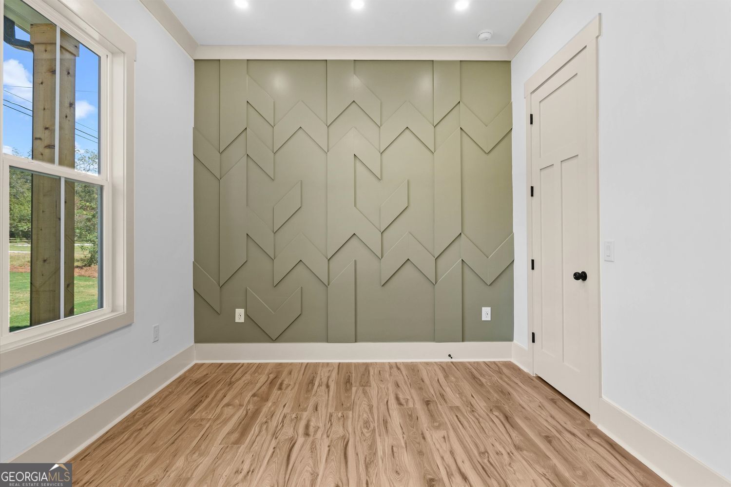 1960 Lost Mountain Road