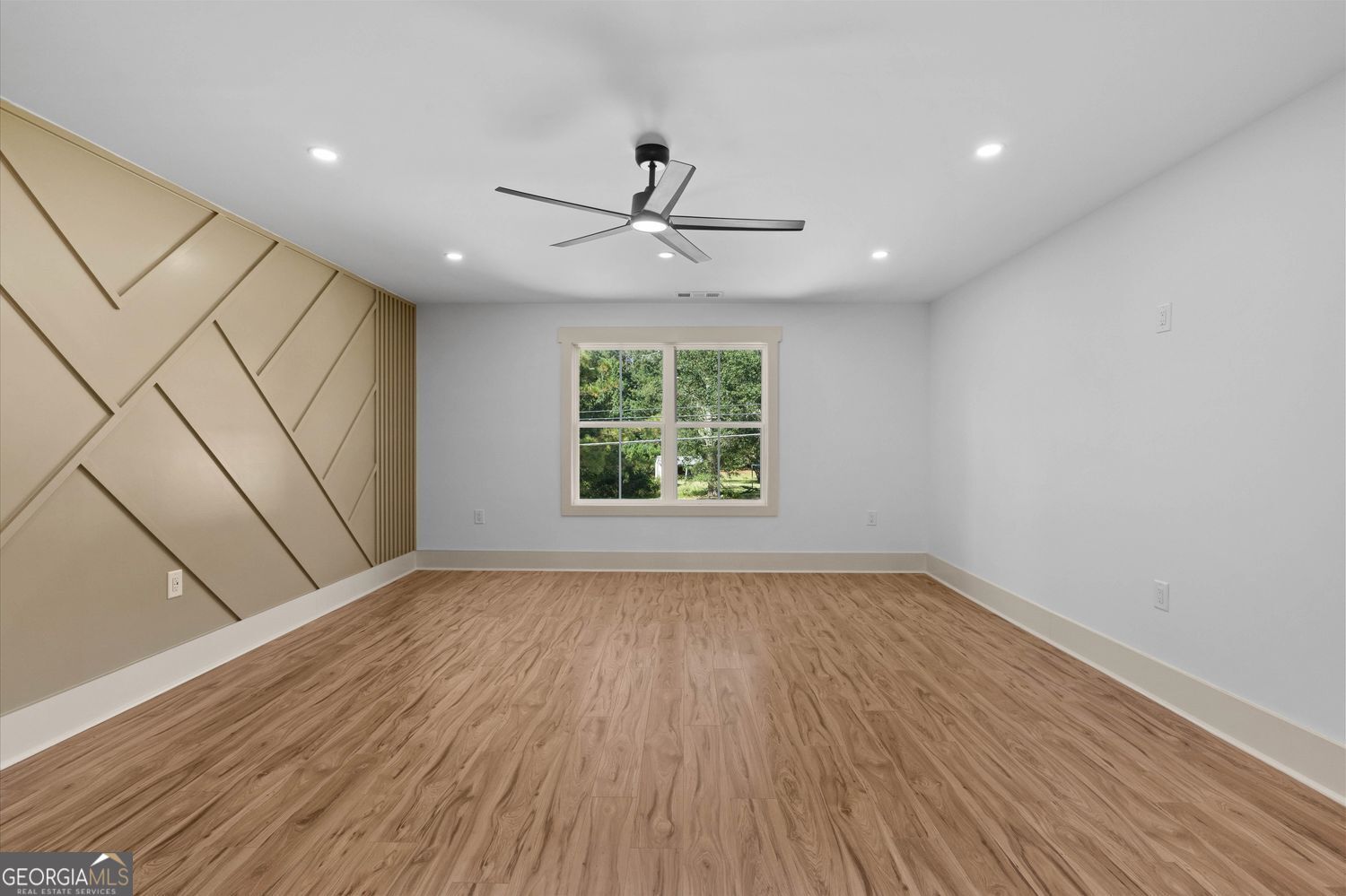 1960 Lost Mountain Road