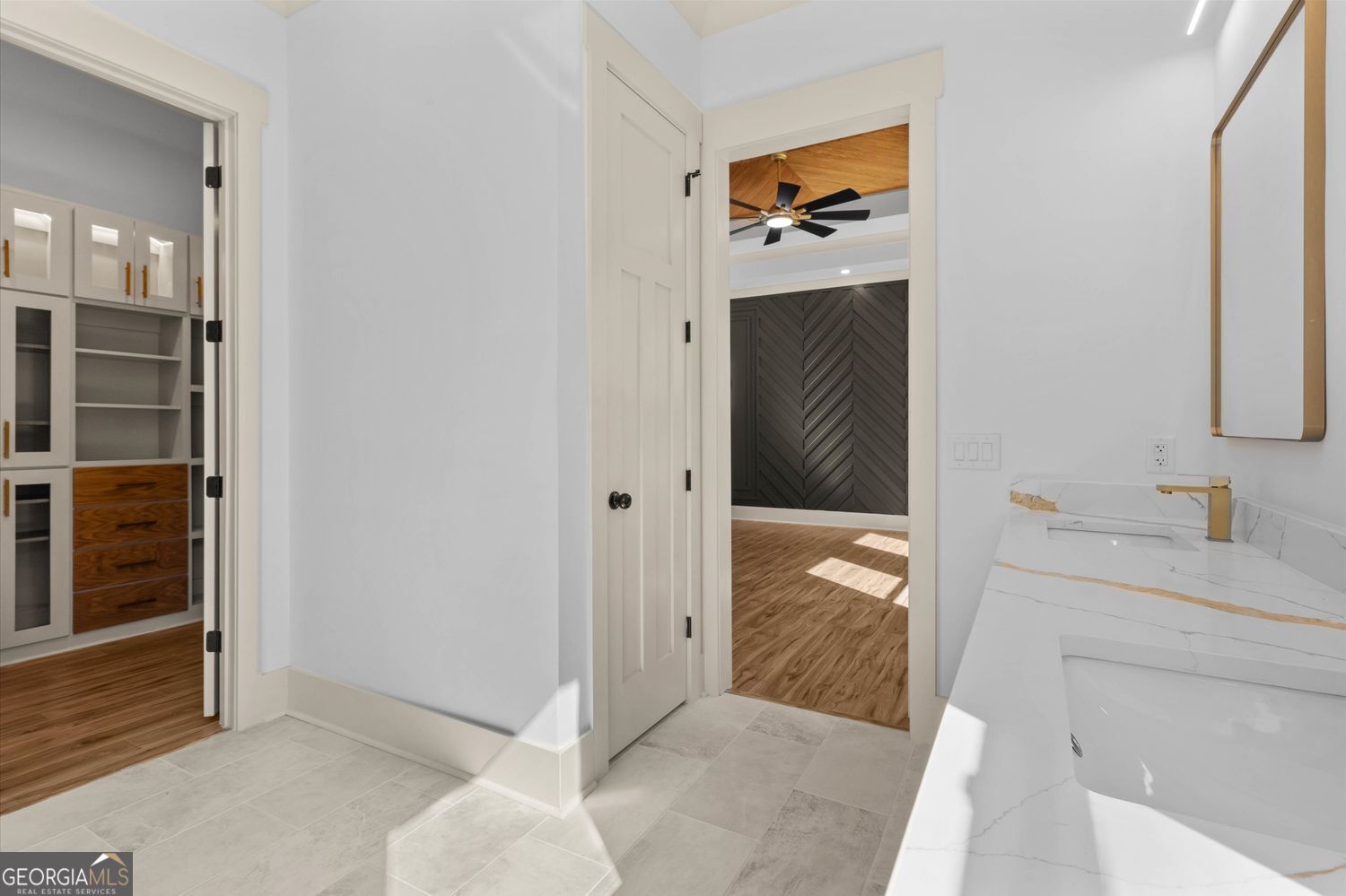 1960 Lost Mountain Road