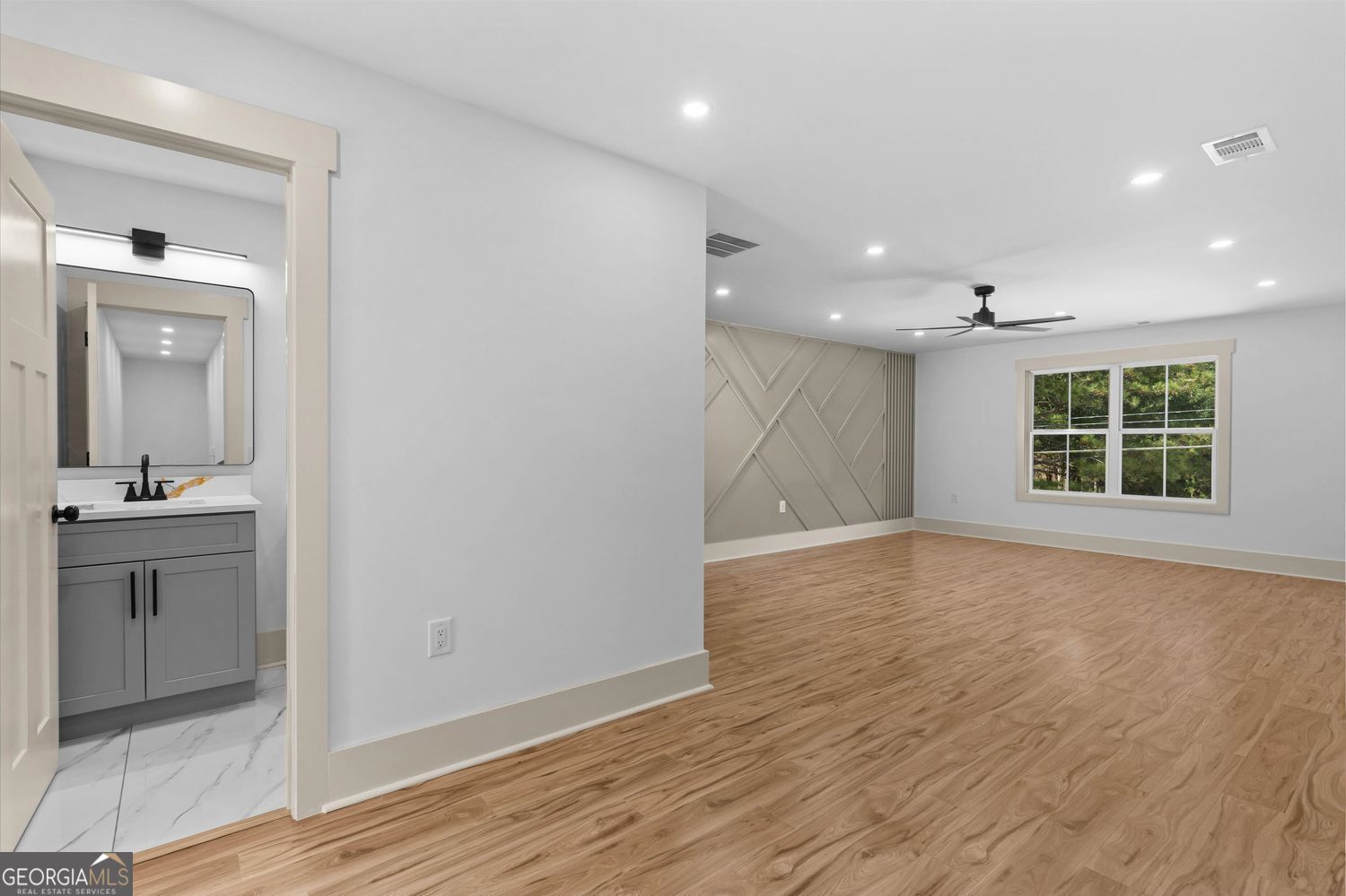 1960 Lost Mountain Road