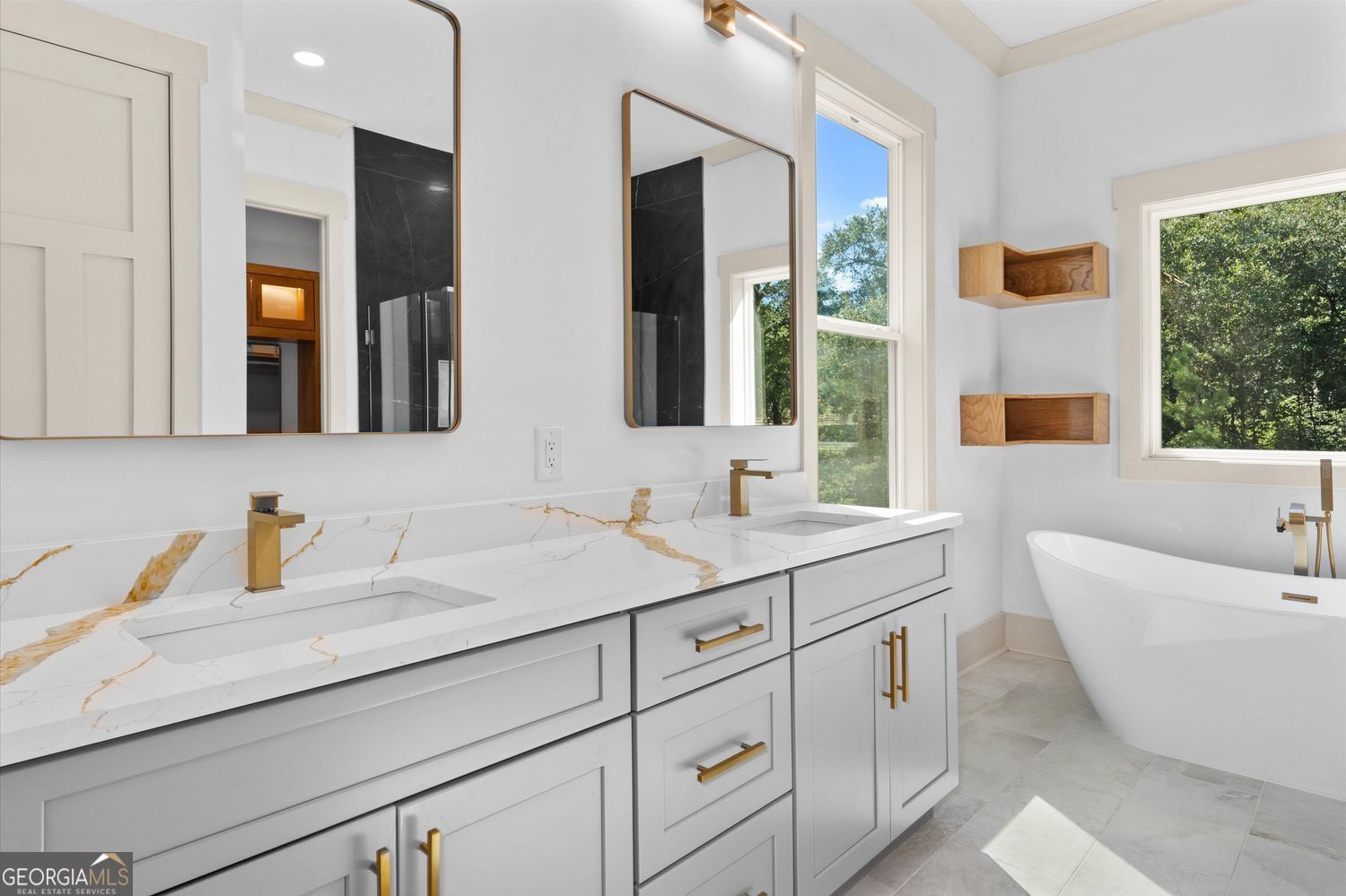 1960 Lost Mountain Road