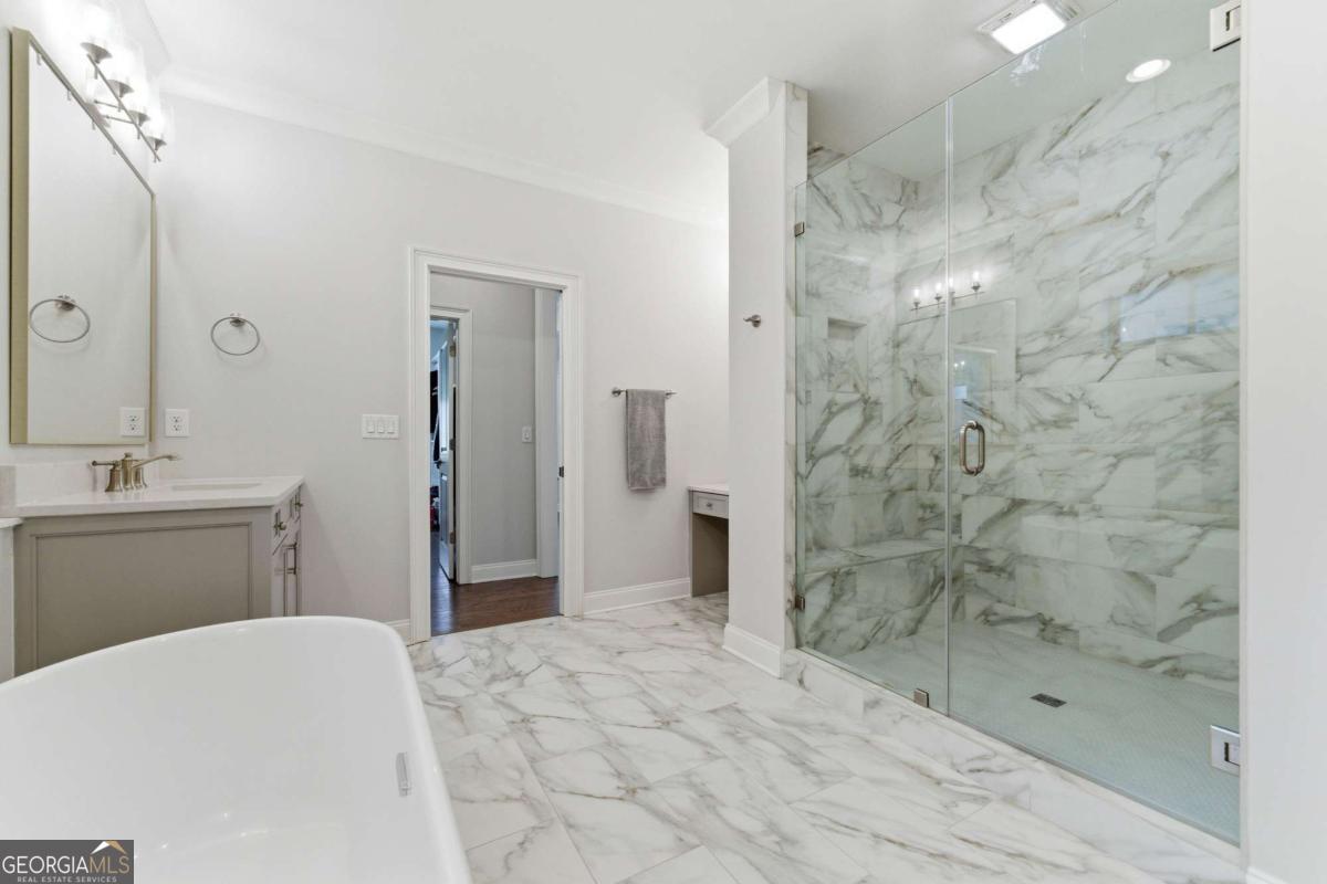 2131 Bellrick Road NW