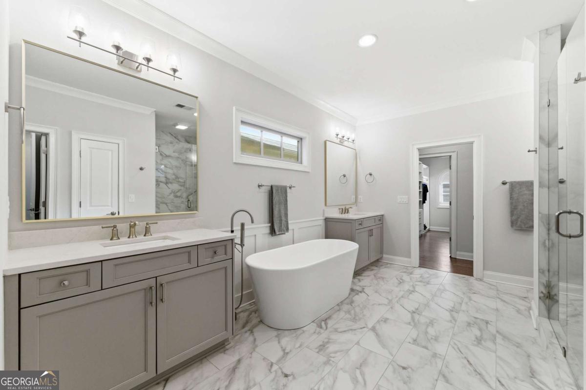 2131 Bellrick Road NW