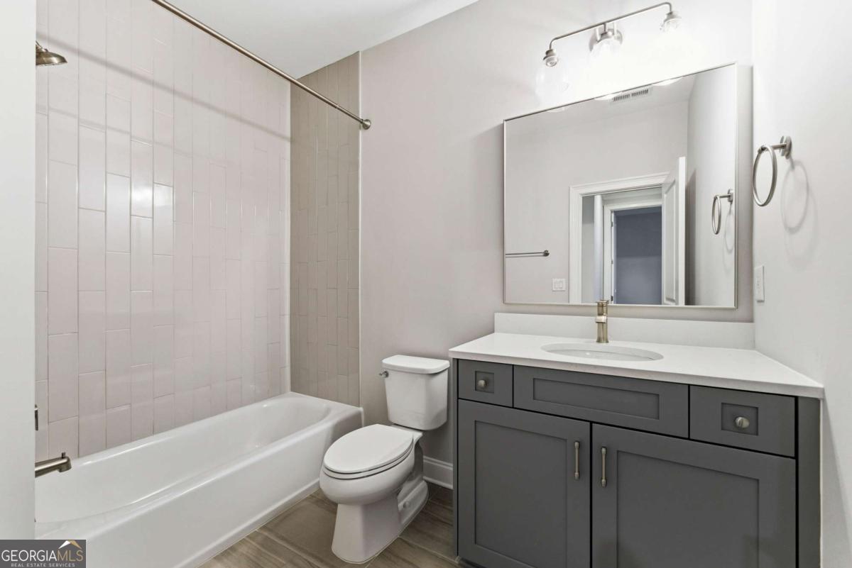 2131 Bellrick Road NW