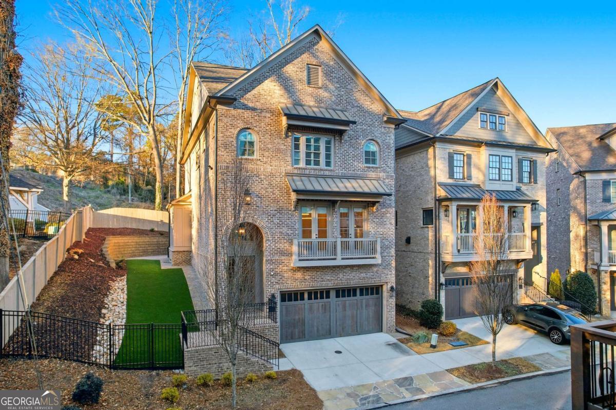 2131 Bellrick Road NW