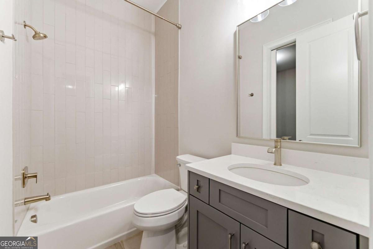 2131 Bellrick Road NW