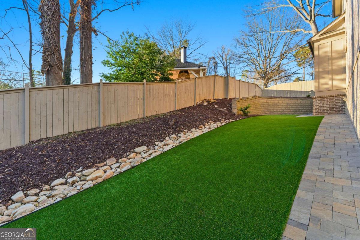 2131 Bellrick Road NW