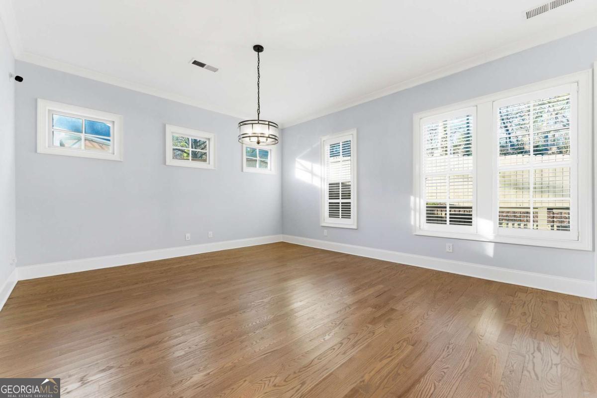 2131 Bellrick Road NW