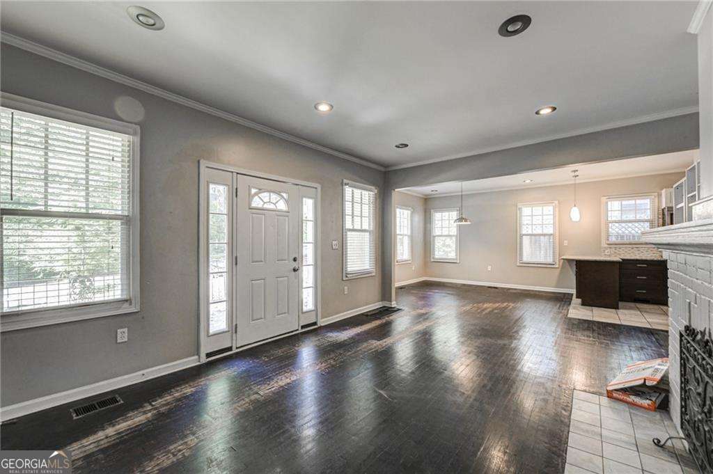 483 Burlington Road NE