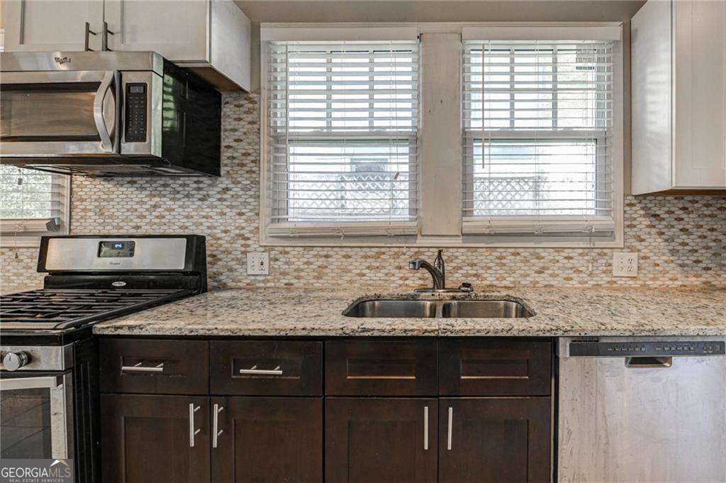 483 Burlington Road NE