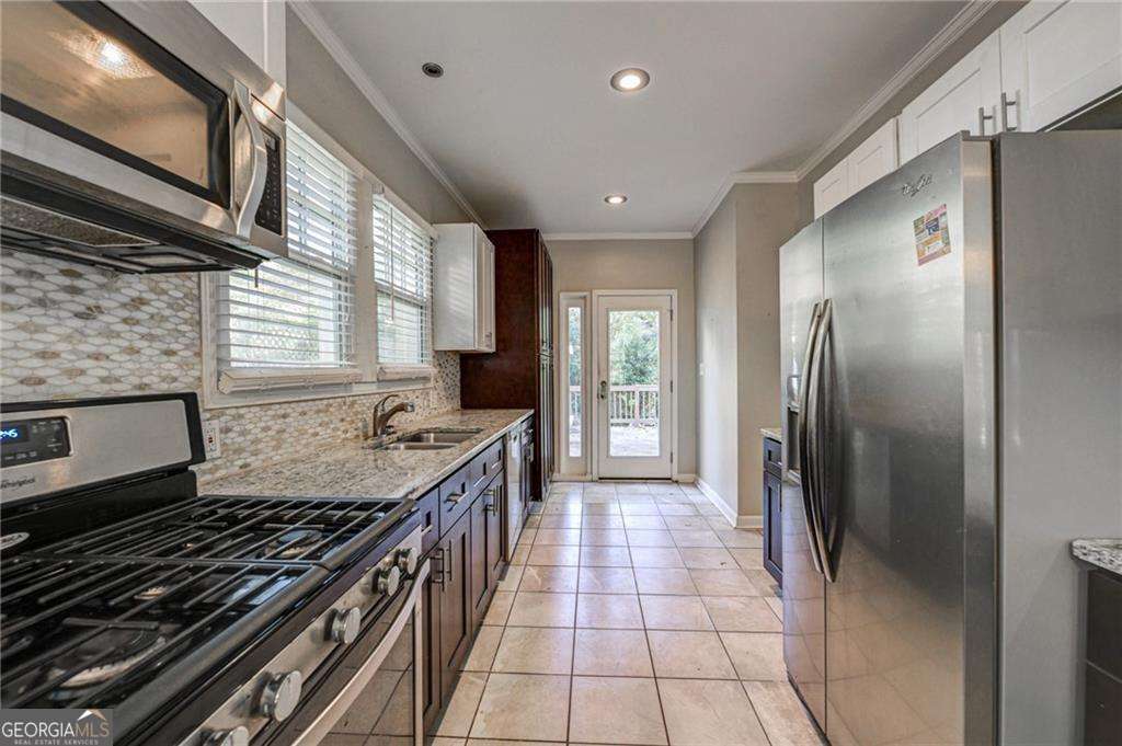 483 Burlington Road NE