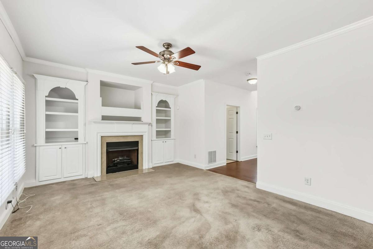 1923 Thomas Pointe Trace