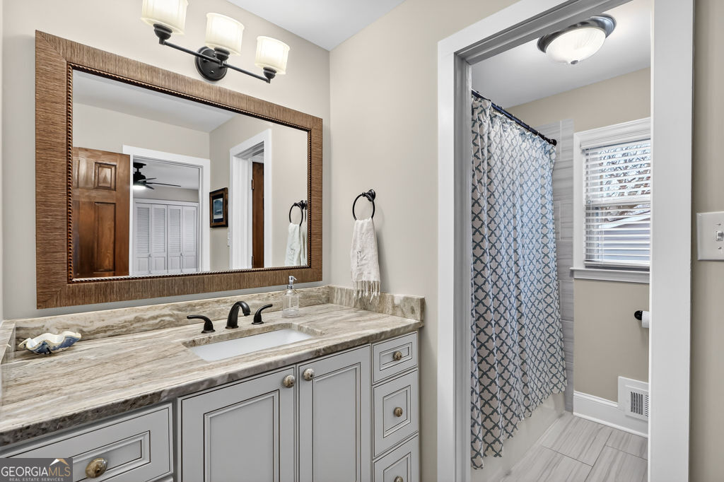 3462 Greystone Court