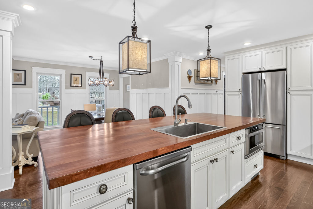 3462 Greystone Court