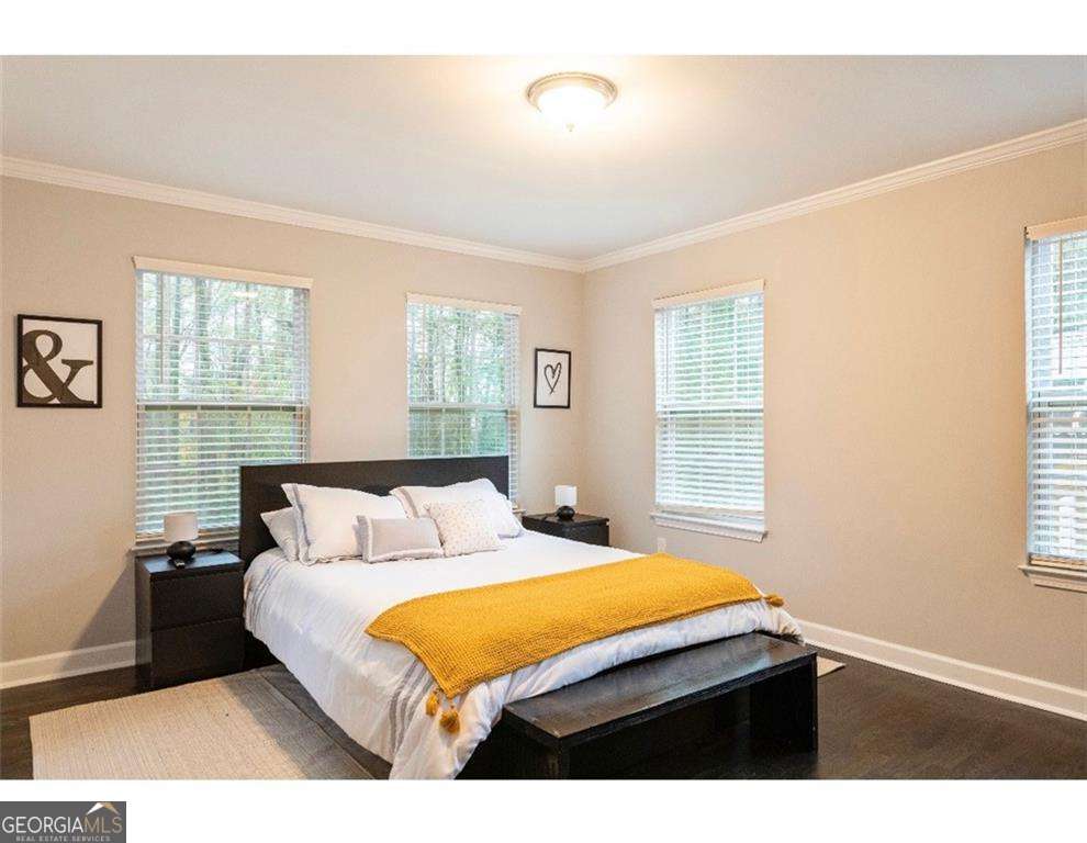 2032 North Avenue NW