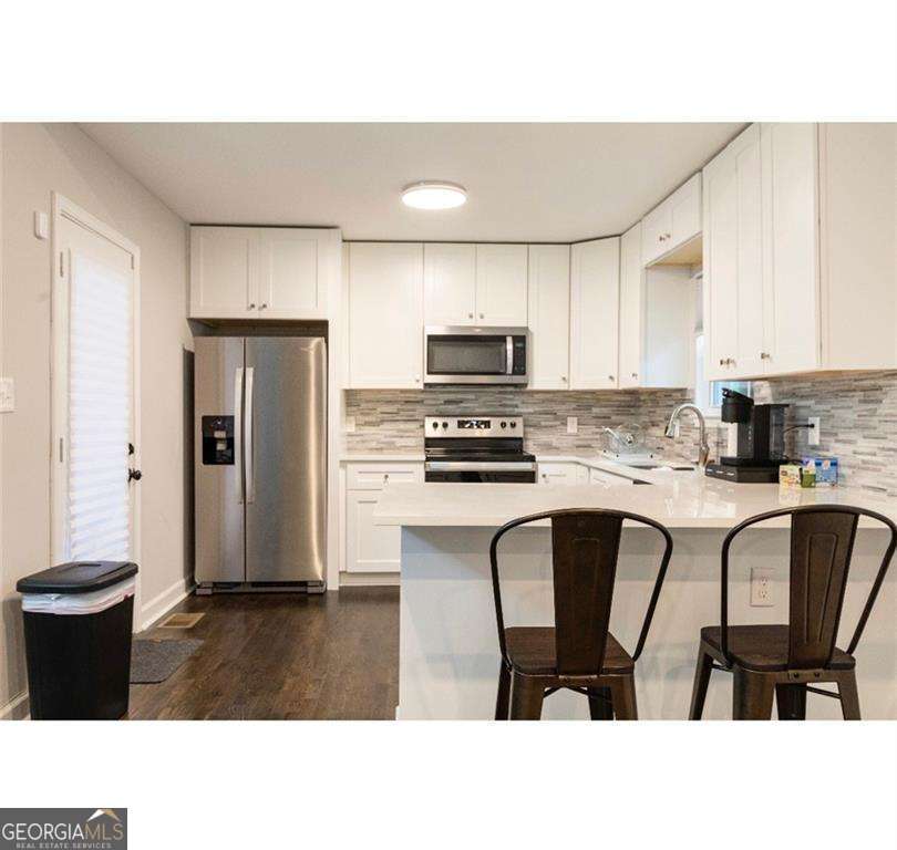 2032 North Avenue NW