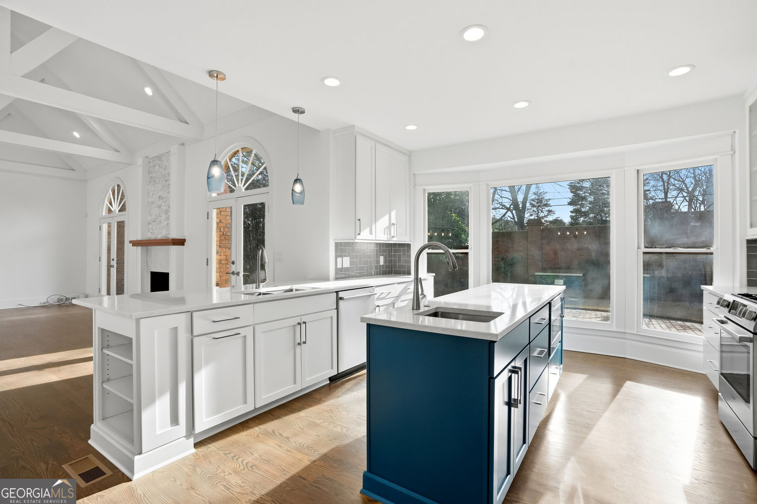 5320 Fairfield W