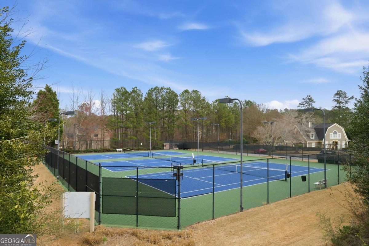 5465 Vinings Lake Way SW