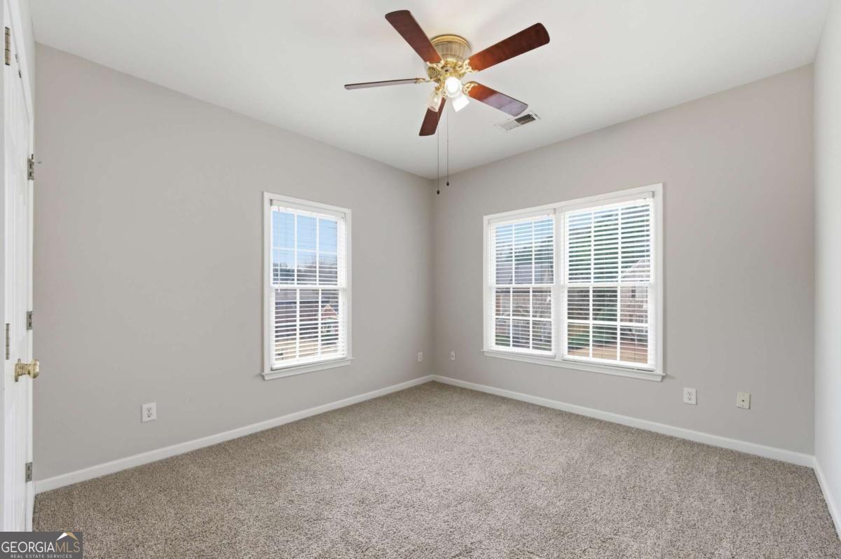 5465 Vinings Lake Way SW