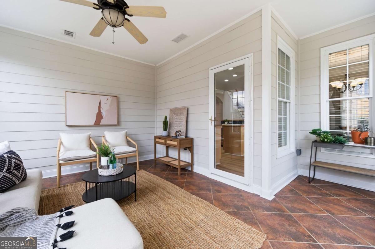 5465 Vinings Lake Way SW