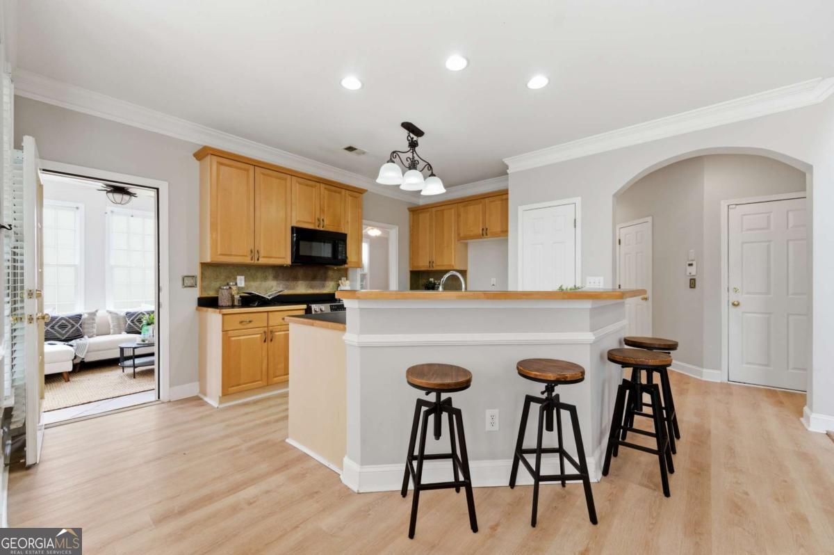 5465 Vinings Lake Way SW