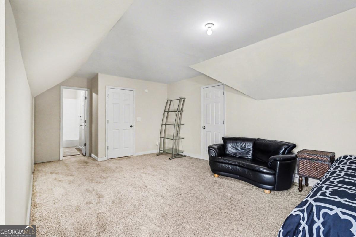 1940 SE Lancaster Drive SE