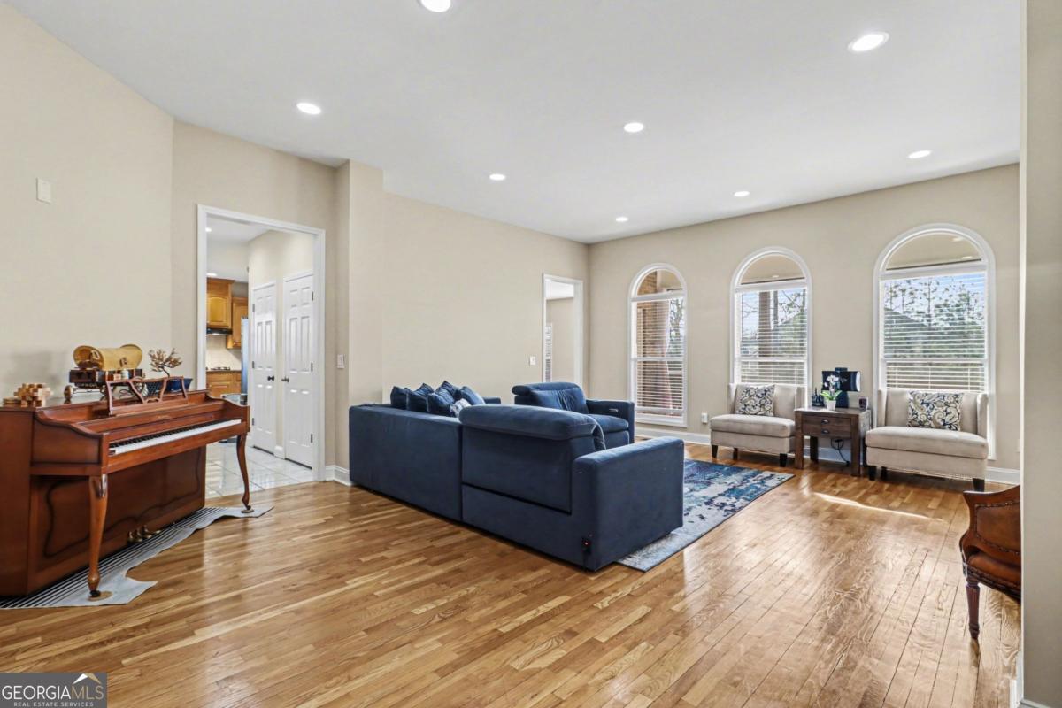 1940 SE Lancaster Drive SE