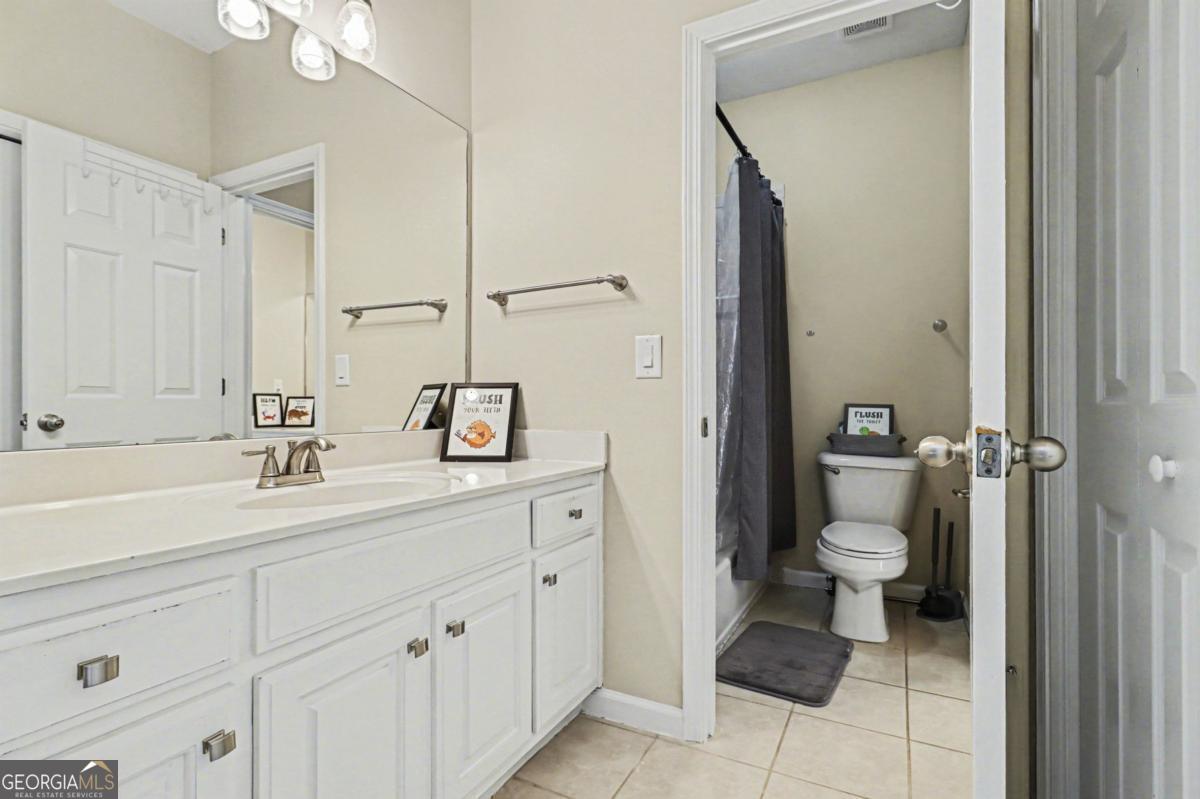 1940 SE Lancaster Drive SE