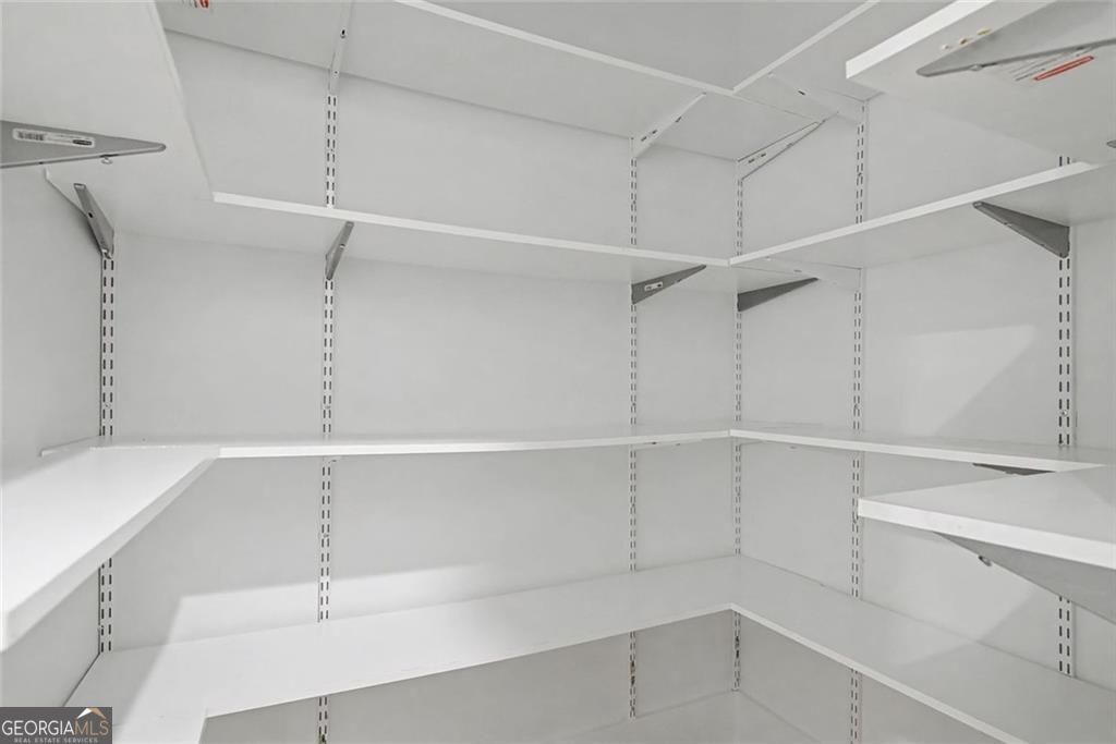 6260 River Overlook. Drive