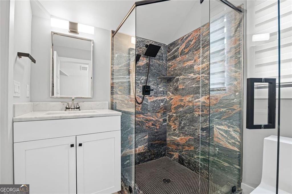 6260 River Overlook. Drive