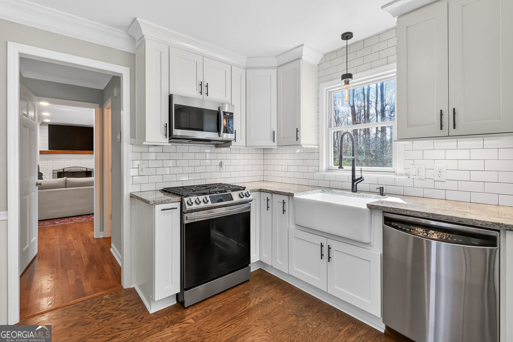 2311 Fox Hound Parkway