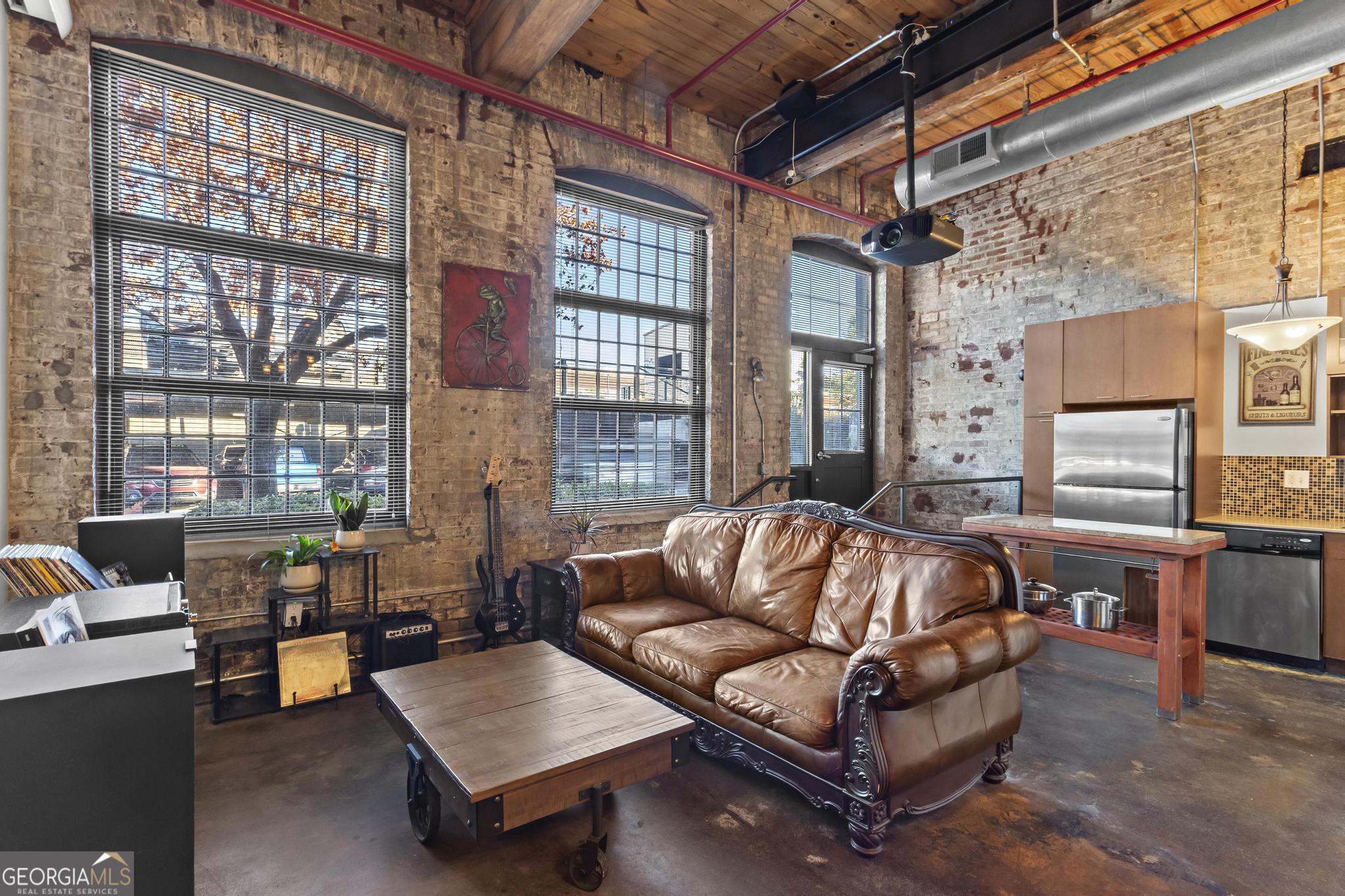 170 Boulevard SE # F109