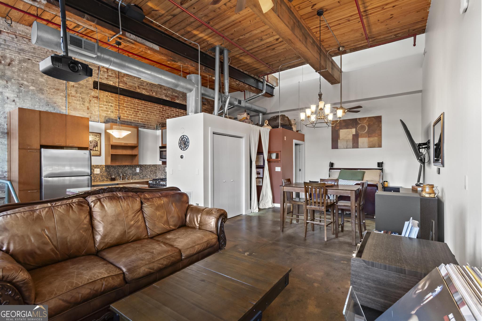 170 Boulevard SE # F109