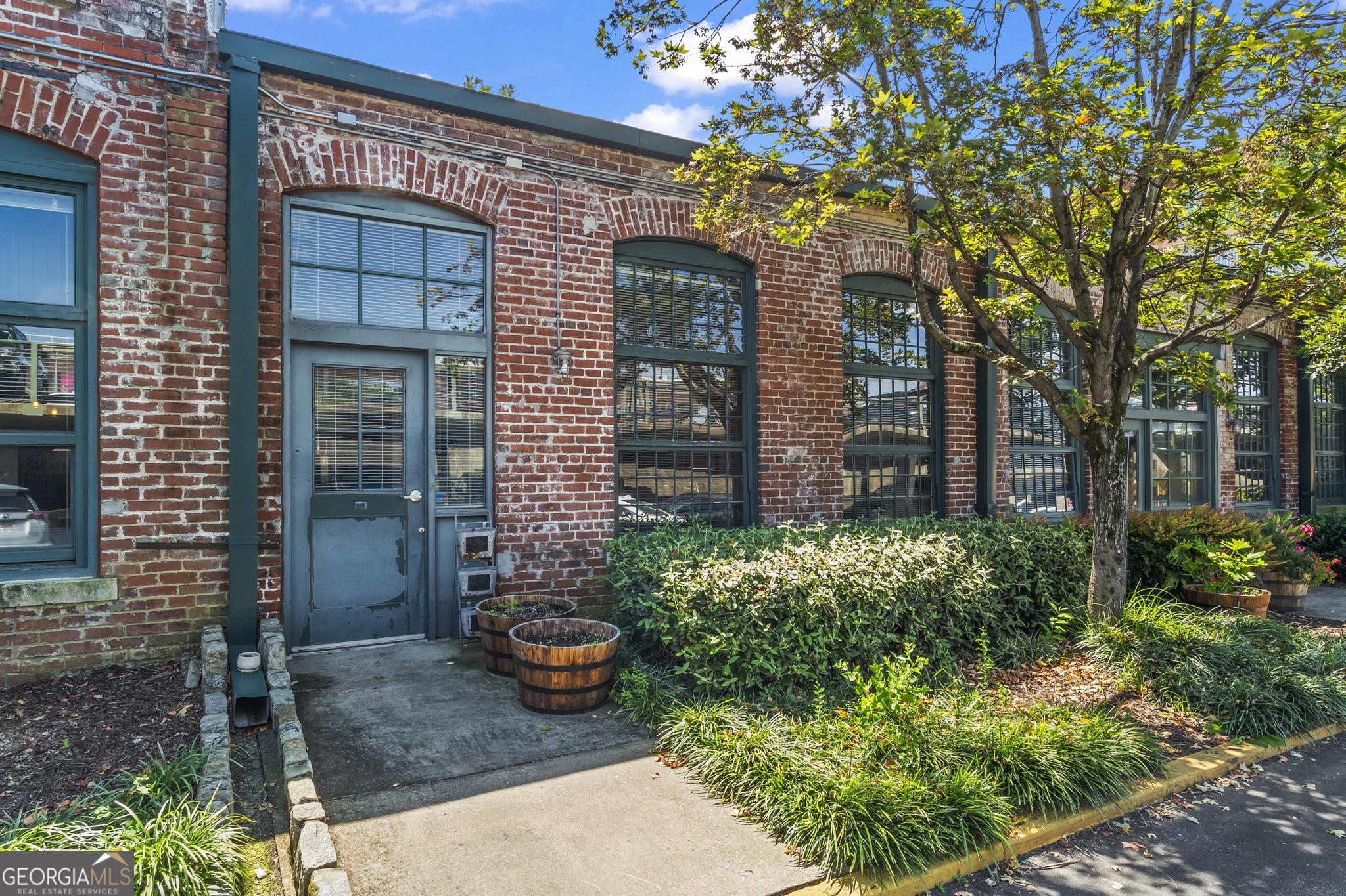 170 Boulevard SE # F109