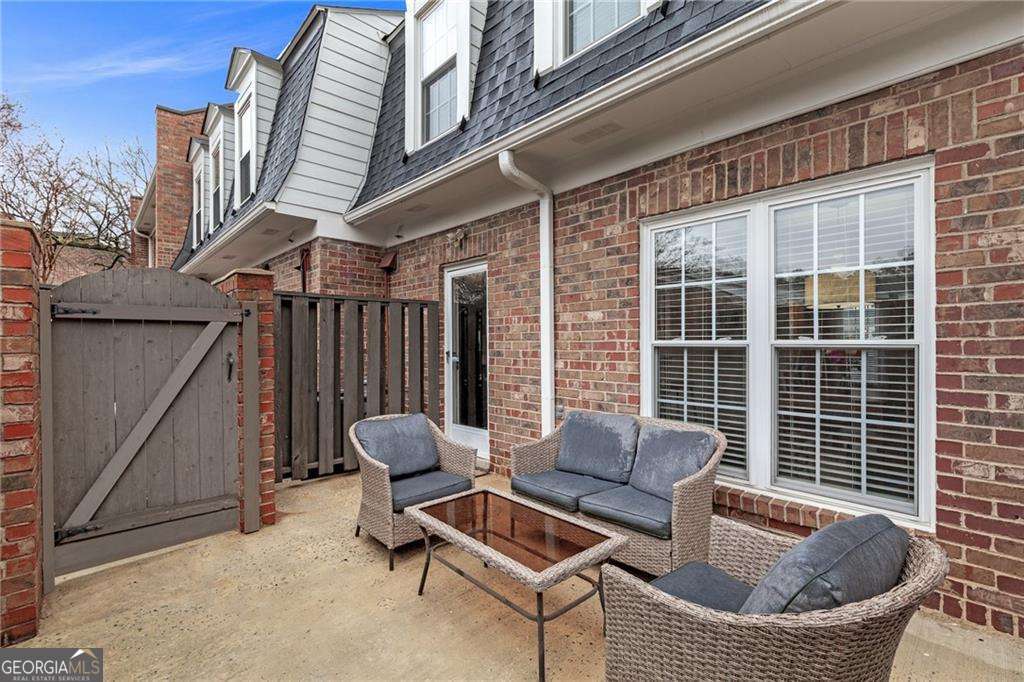 12 Surry County Place NW