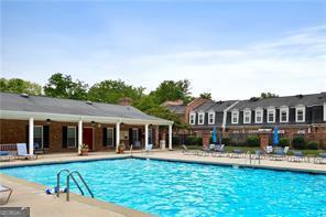 12 Surry County Place NW