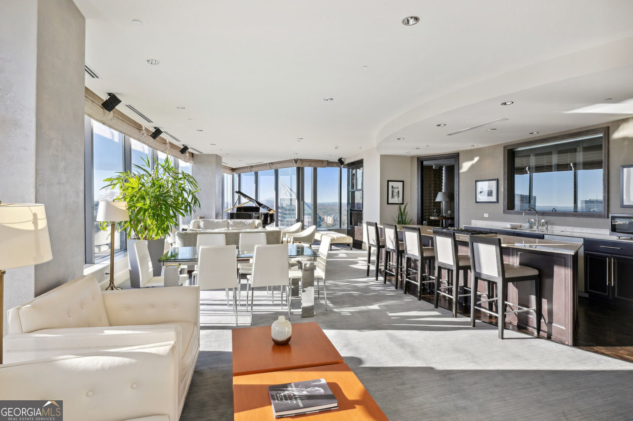 3344 Peachtree Road NE # 4102