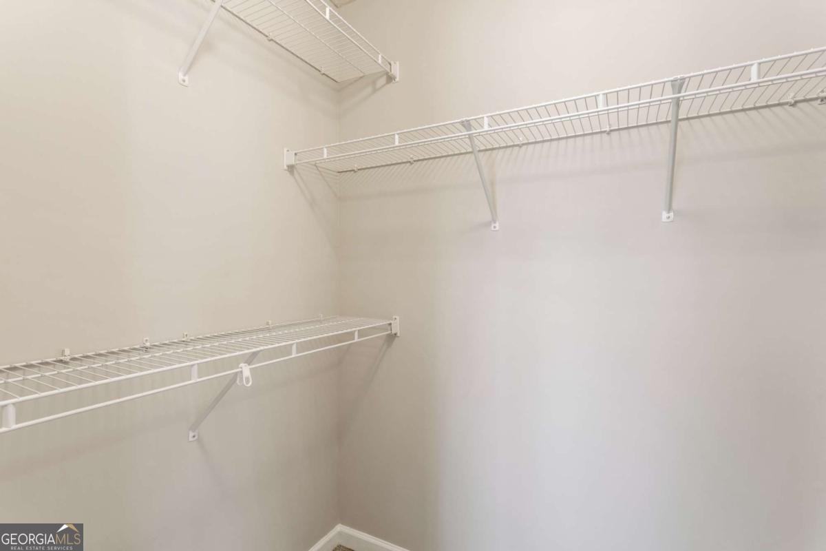 400 Camilla Circle SW