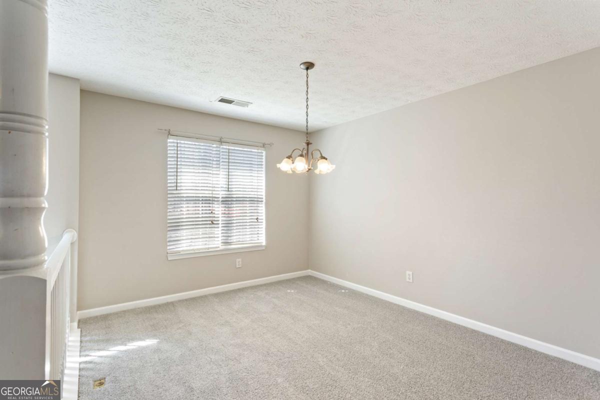 400 Camilla Circle SW