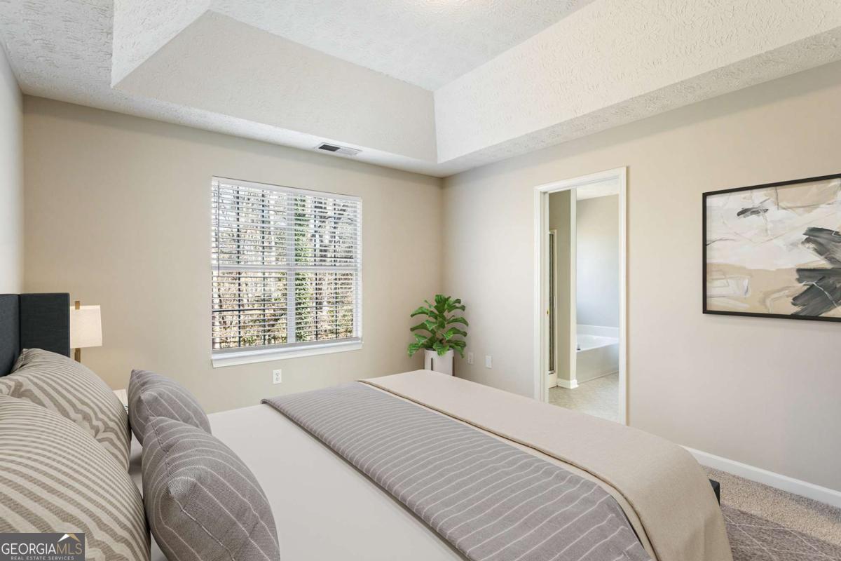 400 Camilla Circle SW