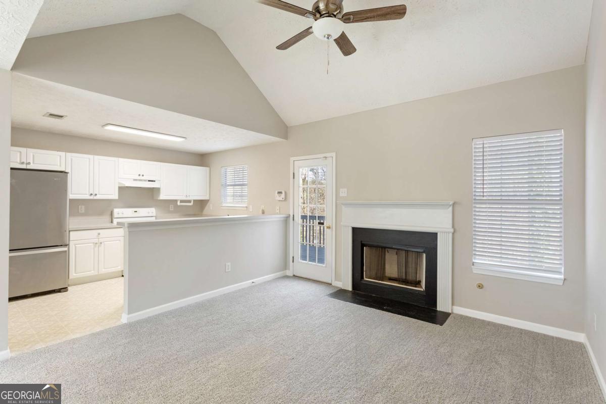 400 Camilla Circle SW