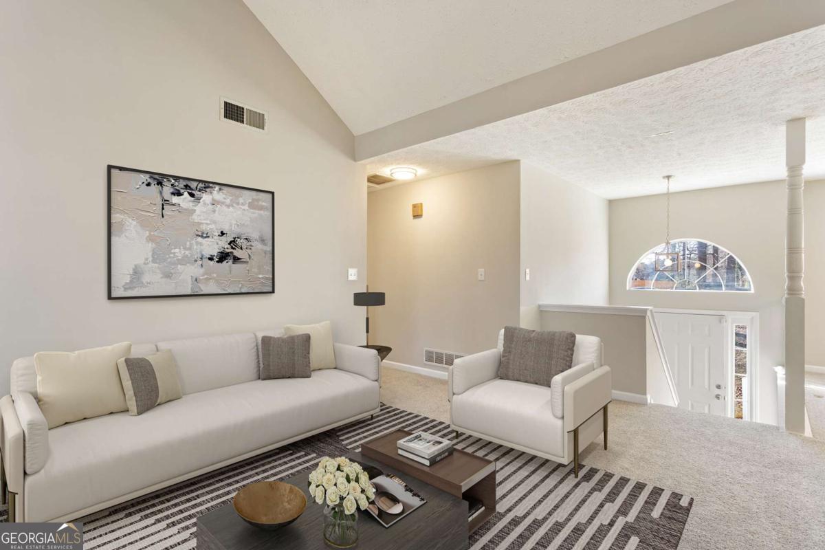 400 Camilla Circle SW