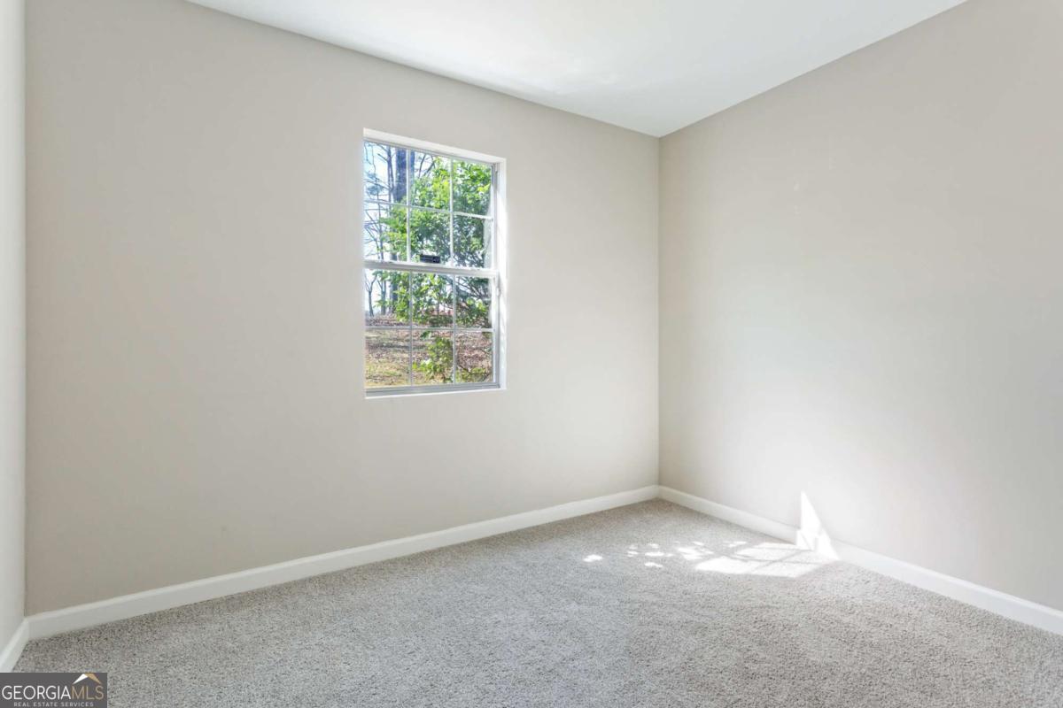 400 Camilla Circle SW