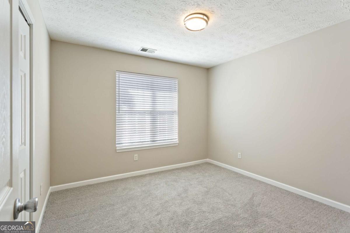 400 Camilla Circle SW