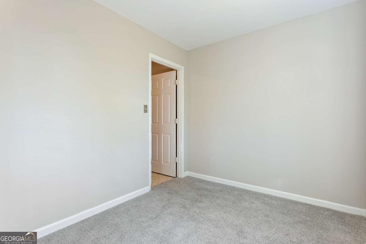 400 Camilla Circle SW