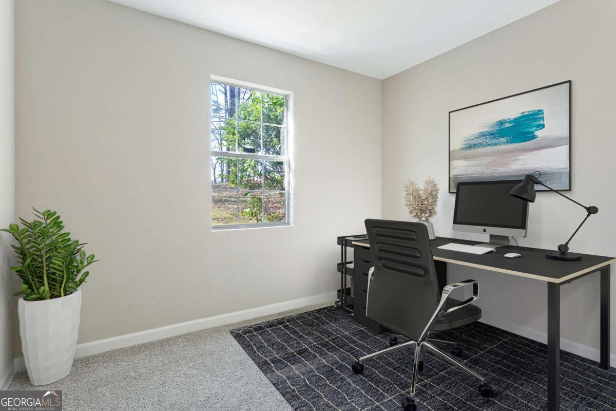 400 Camilla Circle SW