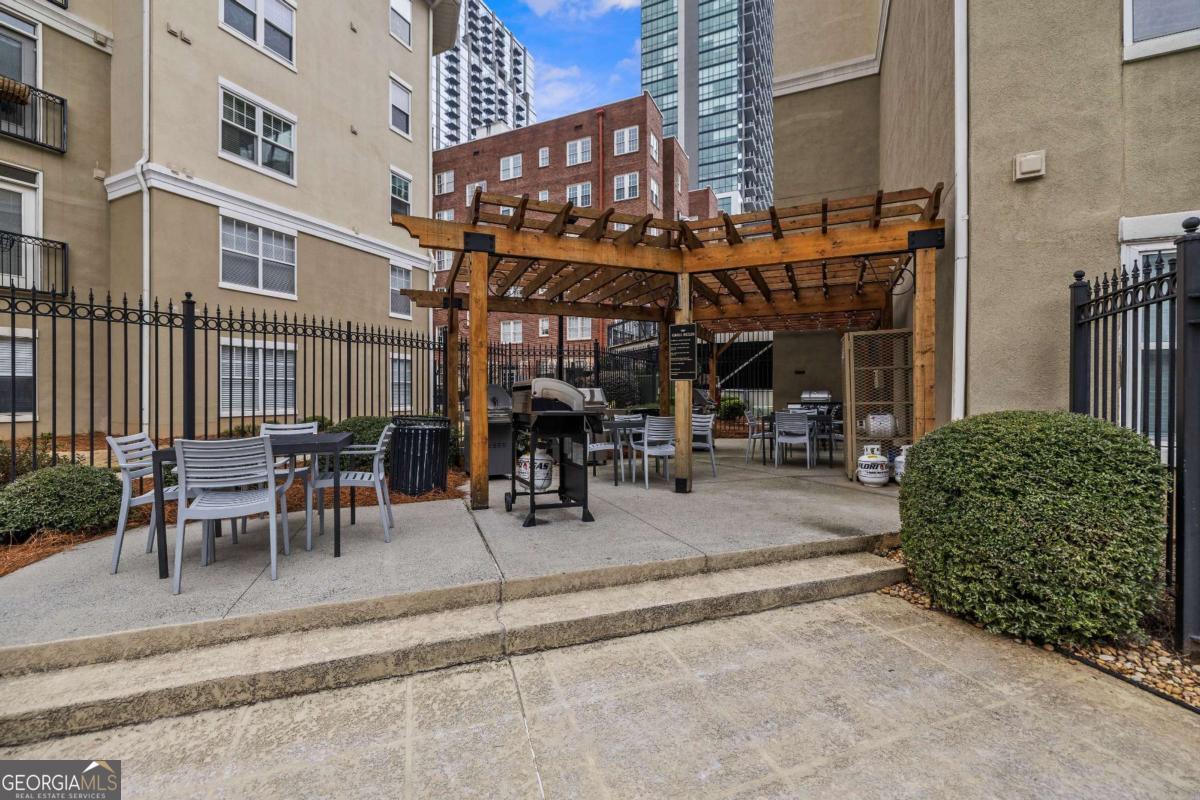 800 Peachtree Street NE # 1517